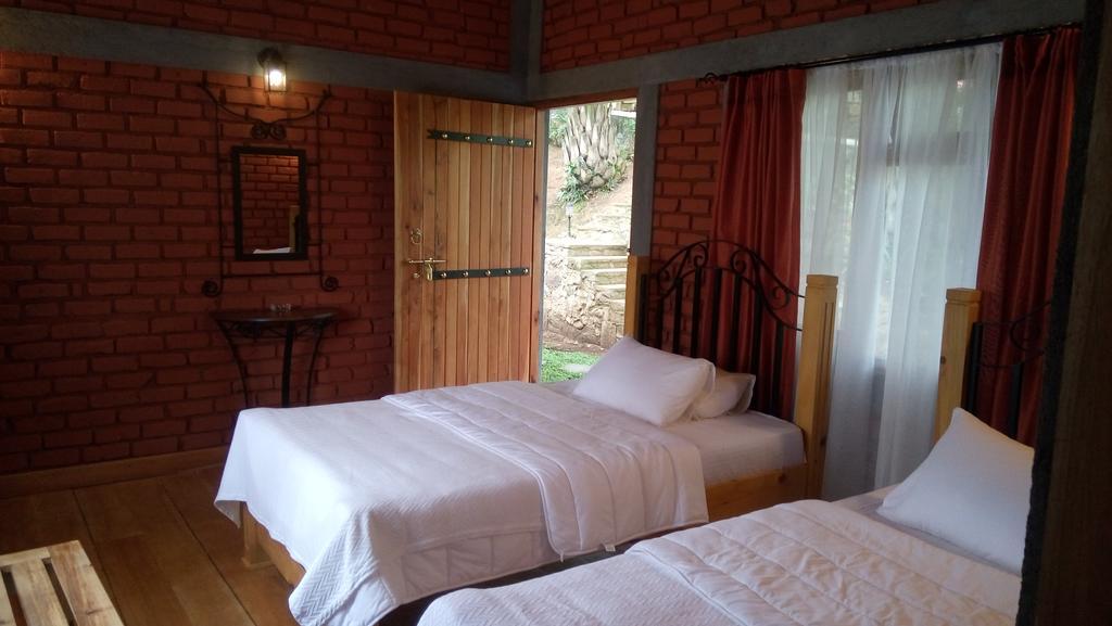 Appartamento Tea Leaf Retreat Kandy Esterno foto