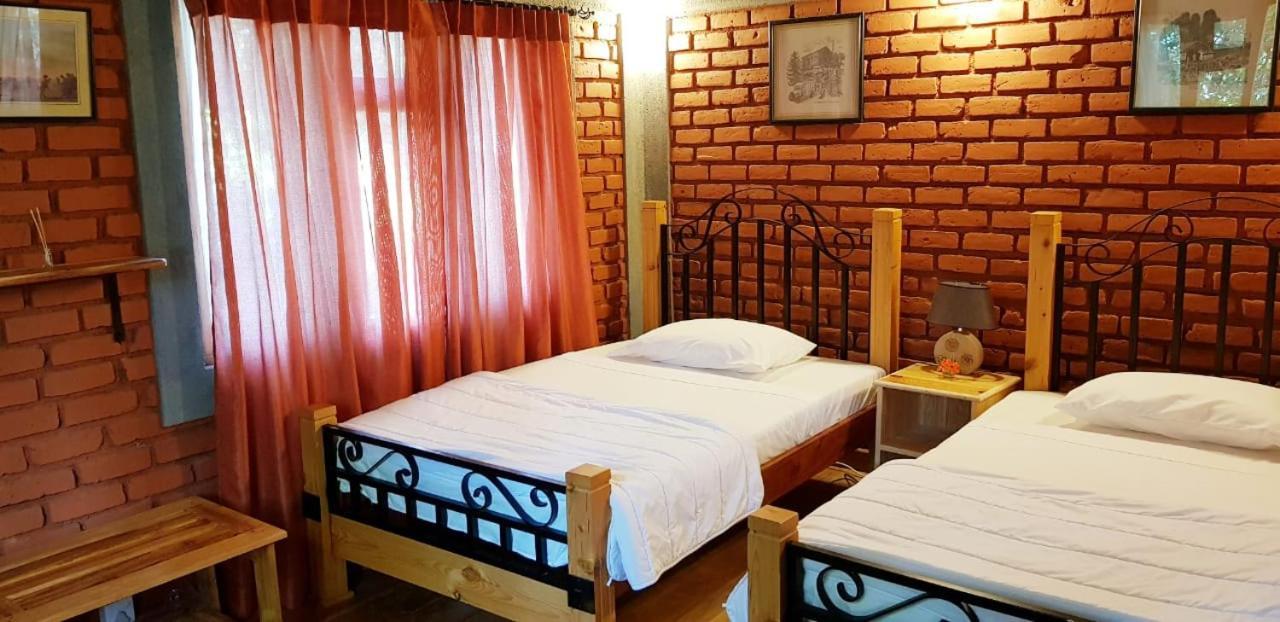 Appartamento Tea Leaf Retreat Kandy Esterno foto